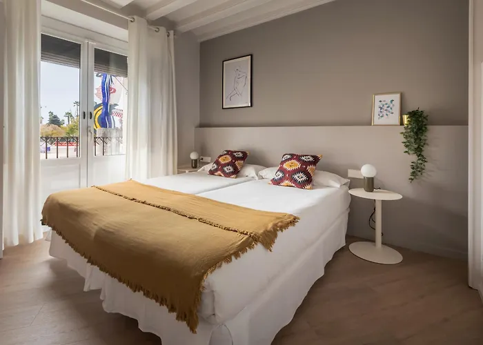 MIRADOR 3 Bedroom Apartment Port Vell